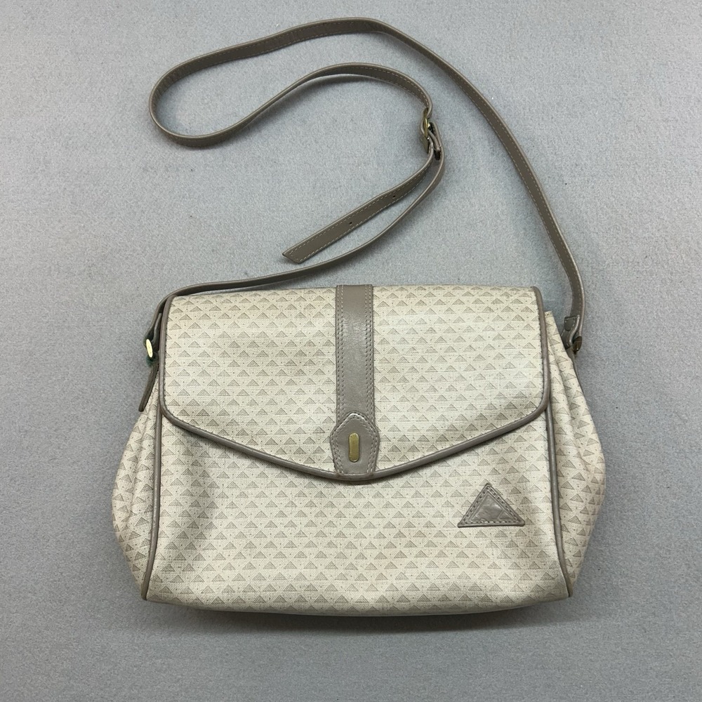 Vintage 1984 Liz Claiborne Cream & Taupe Leather Trim Crossbody Bag Y2K Trending